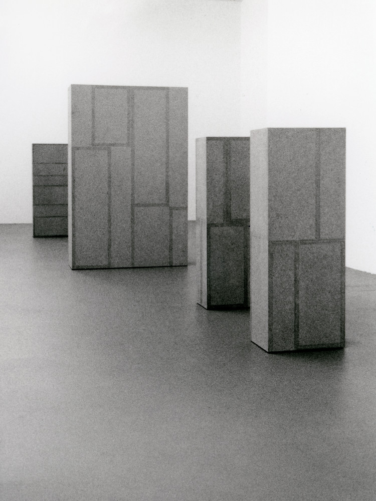 ‘Willy Kopf’, Installation view, Buchmann Galerie Köln, 1996, A series of sculptures made from particle board