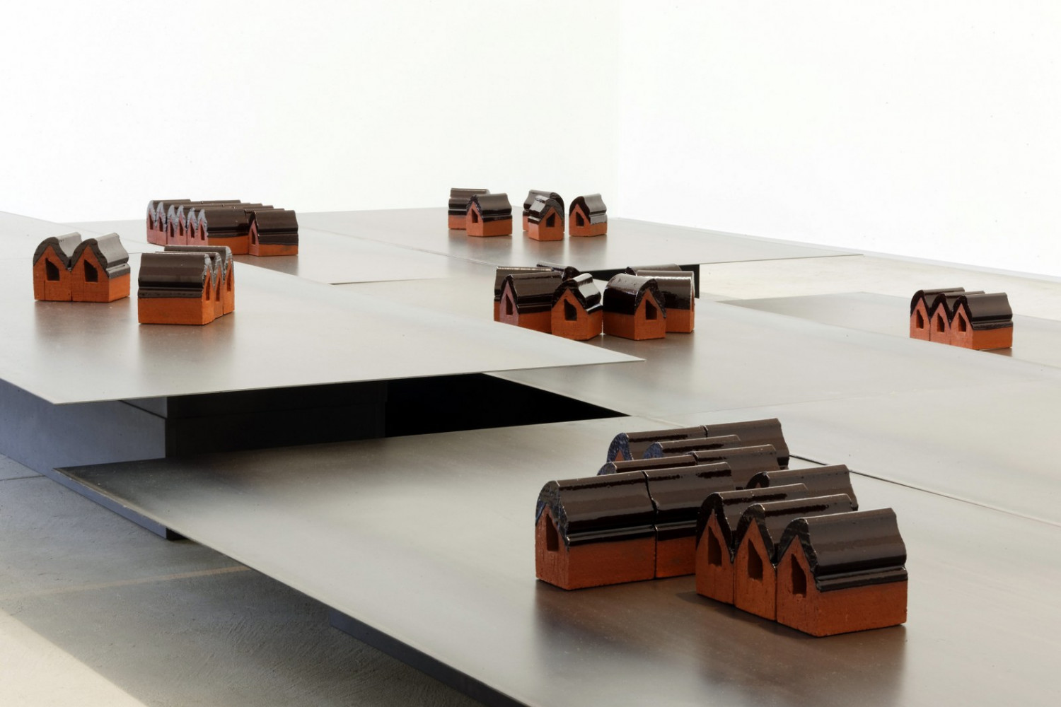Bettina Pousttchi, ‘Plano Piloto (detail)’, 2014, fired and glazed clay, steel platform