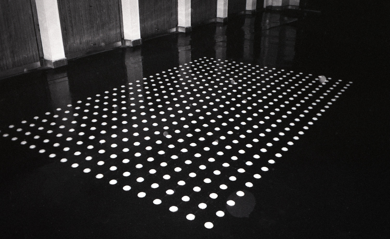 ‘Michael von Kaler’, Light installation in the courtyard of the gallery 