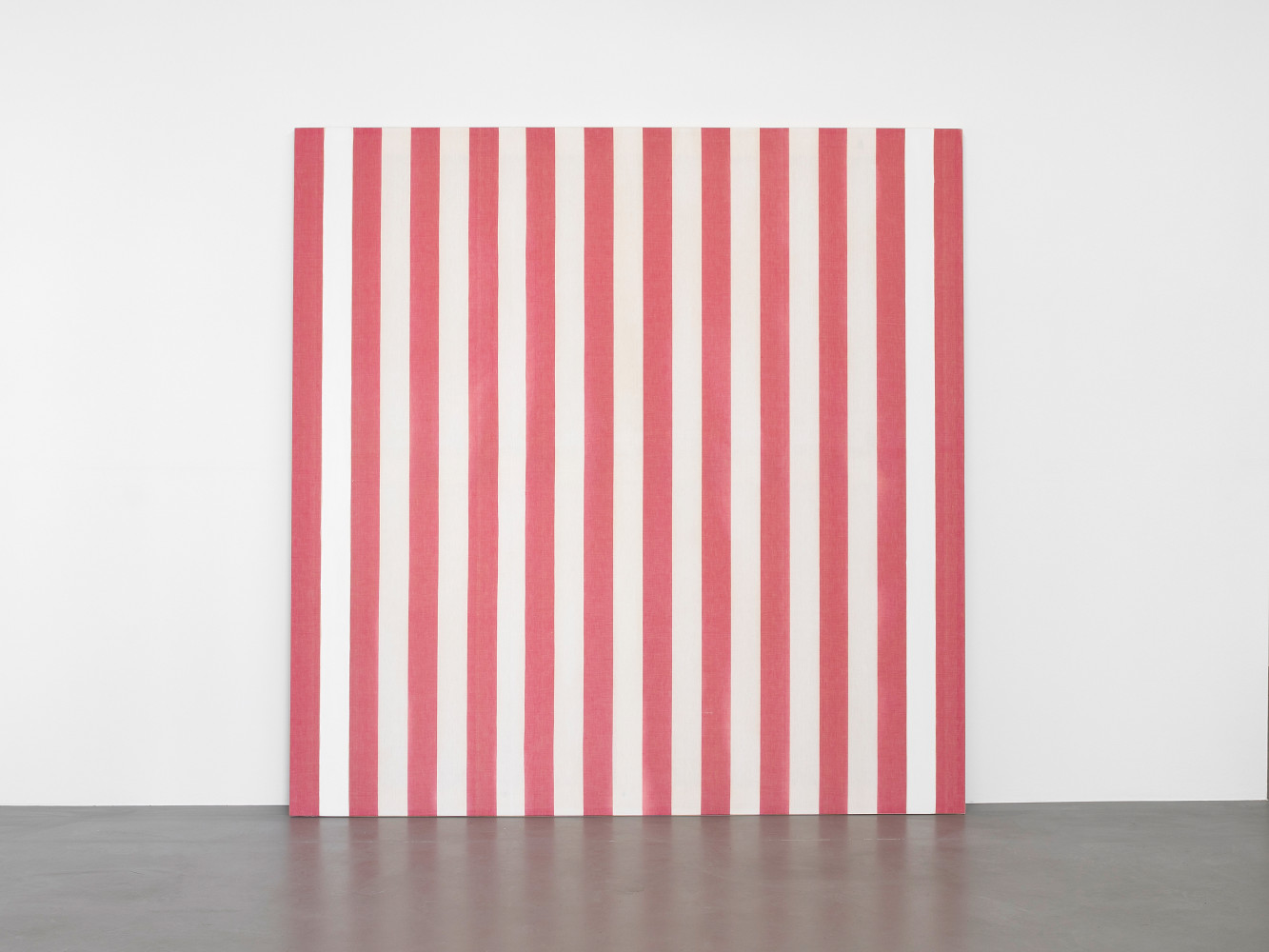 Daniel Buren, ‘Peinture acrylique blanche sur tissu rayé blanc et rouge’, 1969