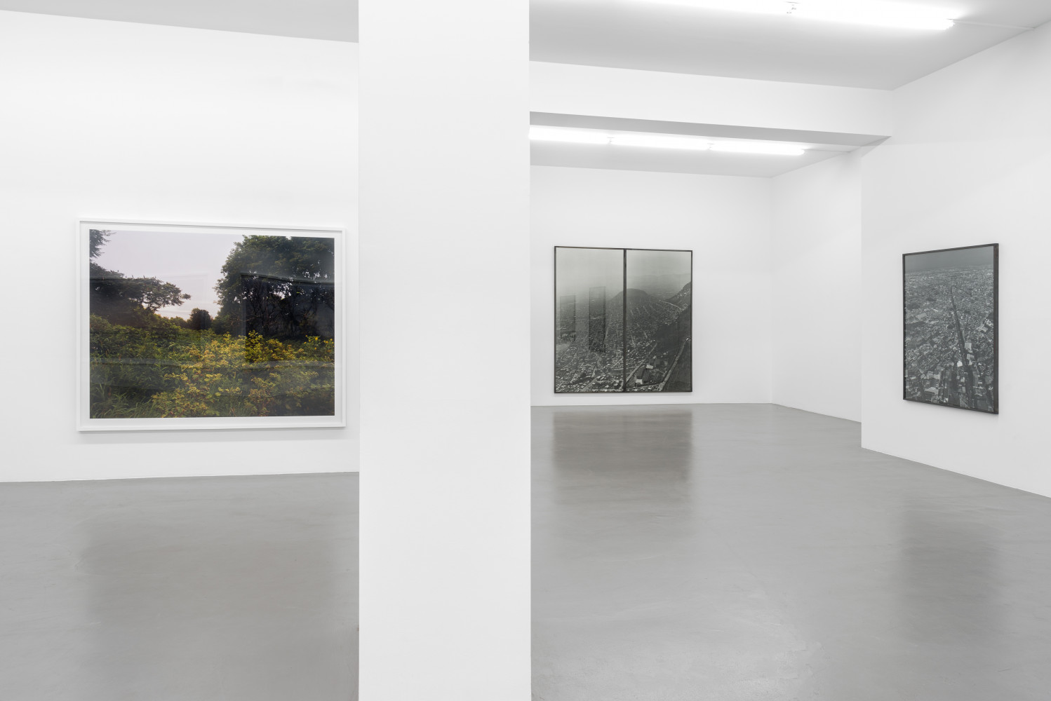 ‘On Landscape – Balthasar Burkhard – Tony Cragg – Alberto Garutti – Joel Sternfeld’, Installation view, Buchmann Galerie, 2019