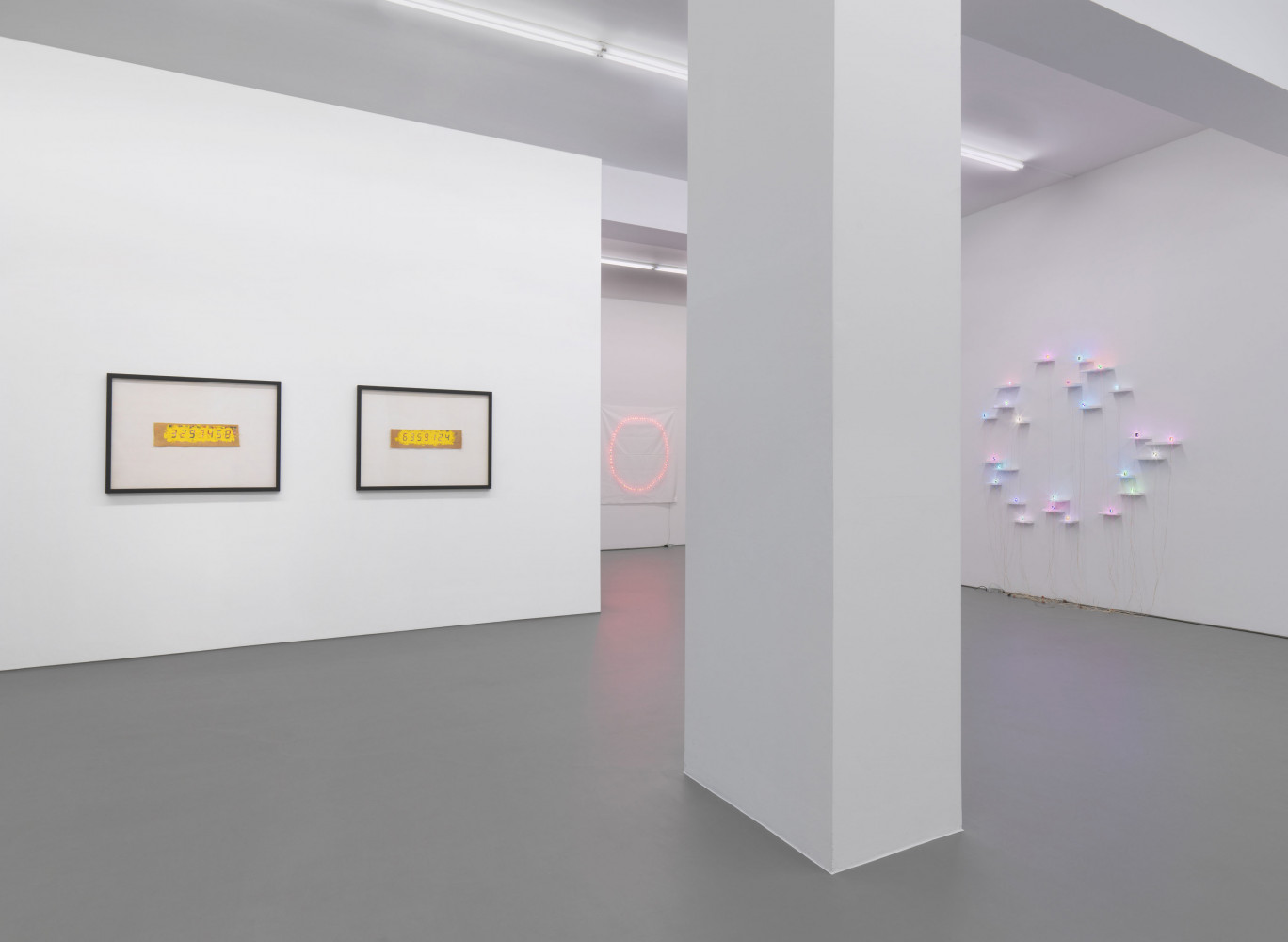 Tatsuo Miyajima, Installationsansicht, Buchmann Galerie, 2022