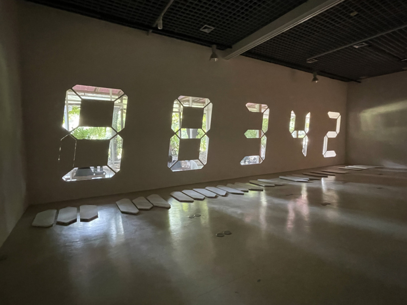 ‘Tatsuo Miyajima, Changing Landscape / Changing Wall, Site-specific interactive installation, 1500 x 800 x 485 cm’