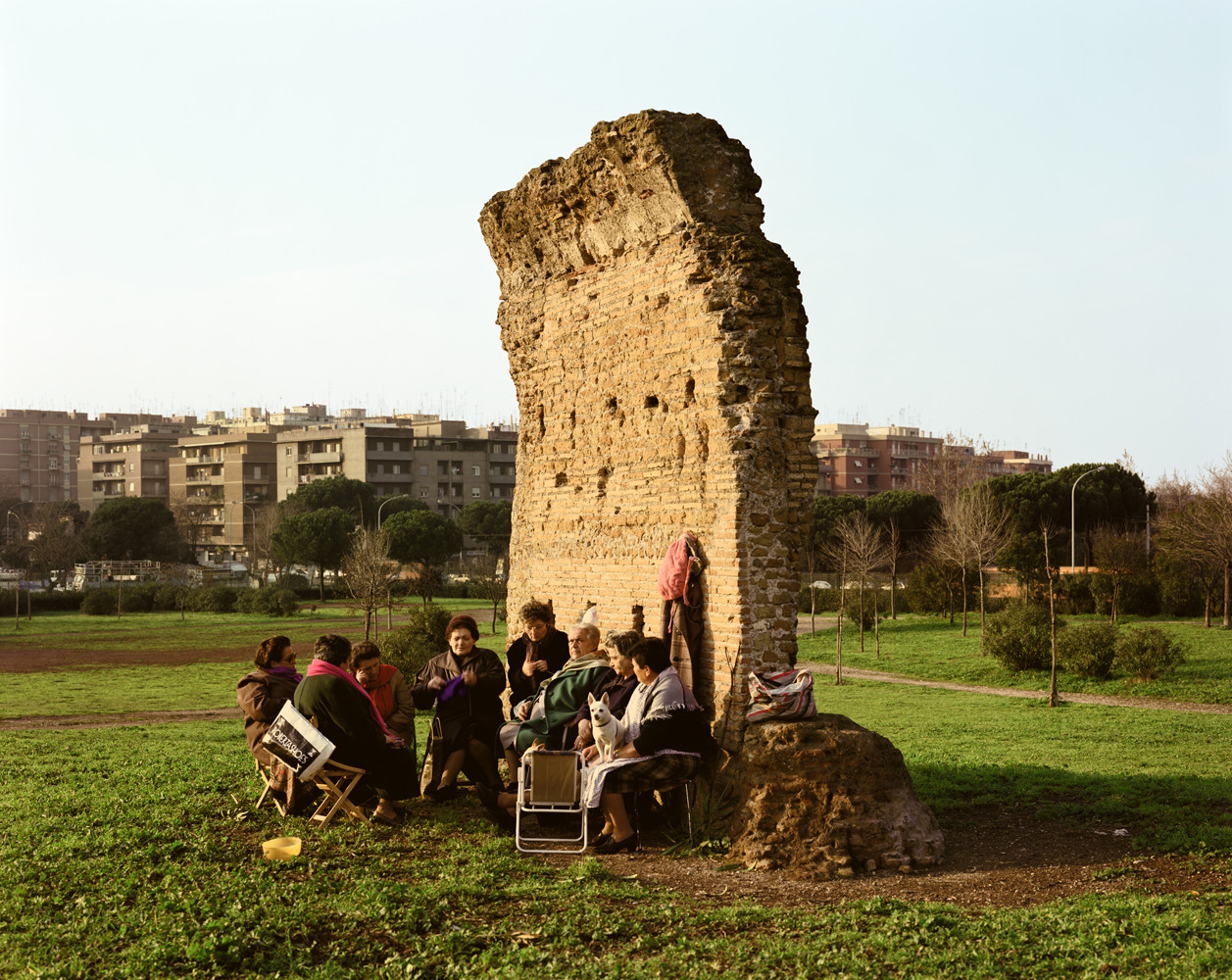 Joel Sternfeld, ‘Women at a daily gathering beside an ancient Roman wall, Parco dei Gordiani, Rome, October’, 1990