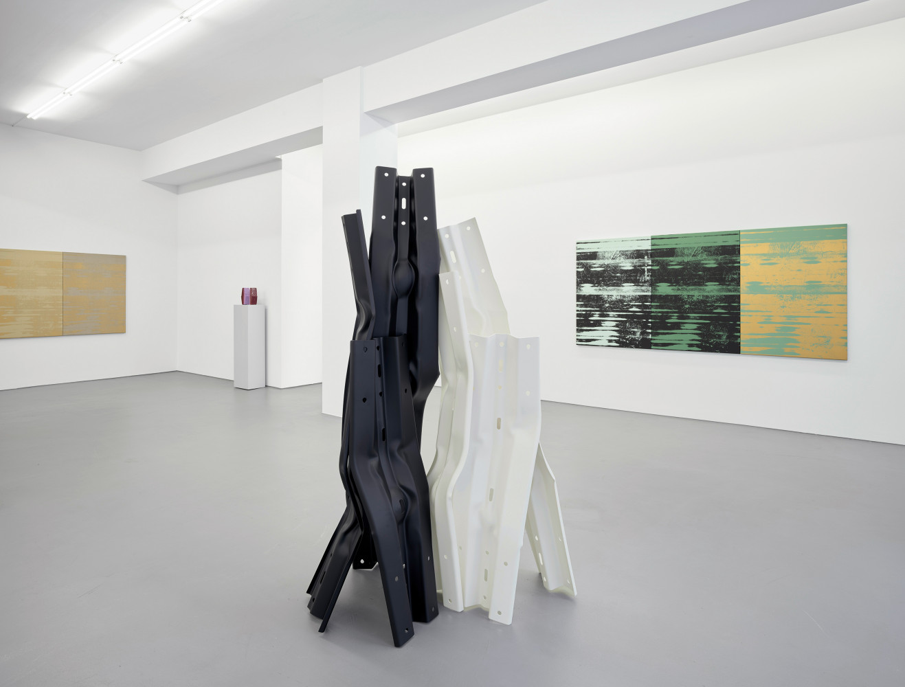 Bettina Pousttchi, Installationsansicht, Buchmann Galerie, 2025
