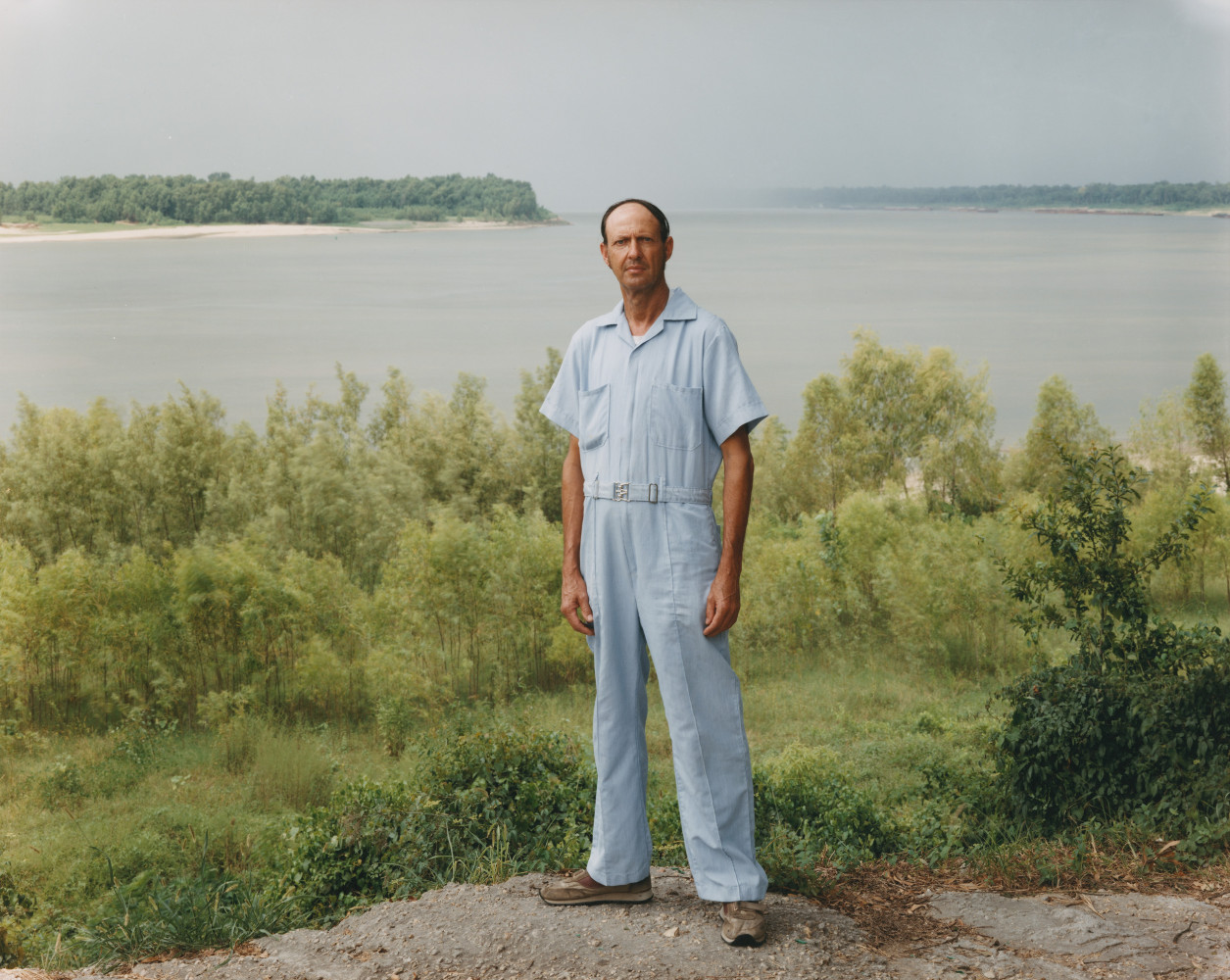 Joel Sternfeld, ‘A Man on the Banks of the Mississippi, Baton Rouge, Louisiana, August 1985’, 1985