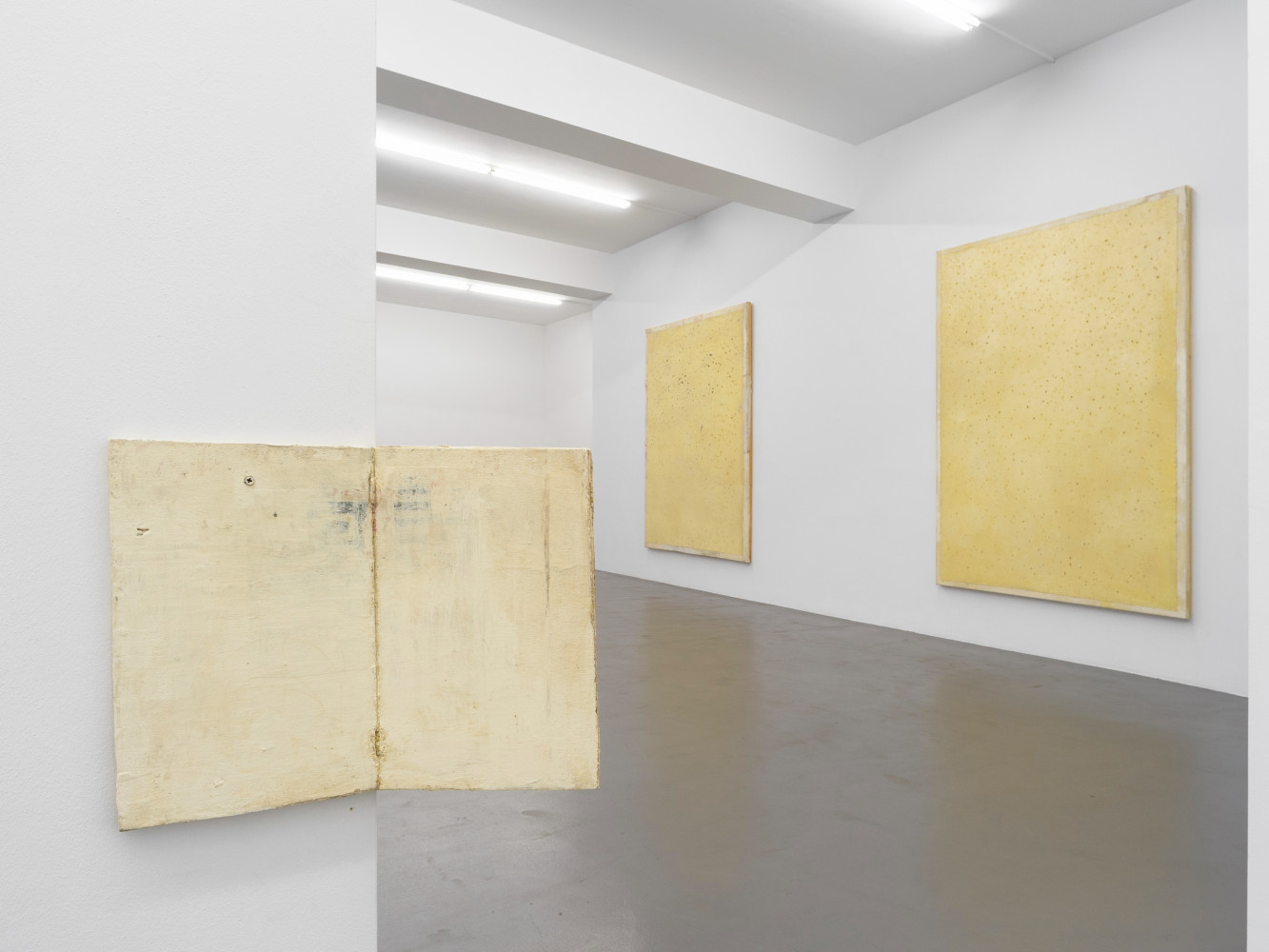 Lawrence Carroll, Installation view, Buchmann Galerie, 2019