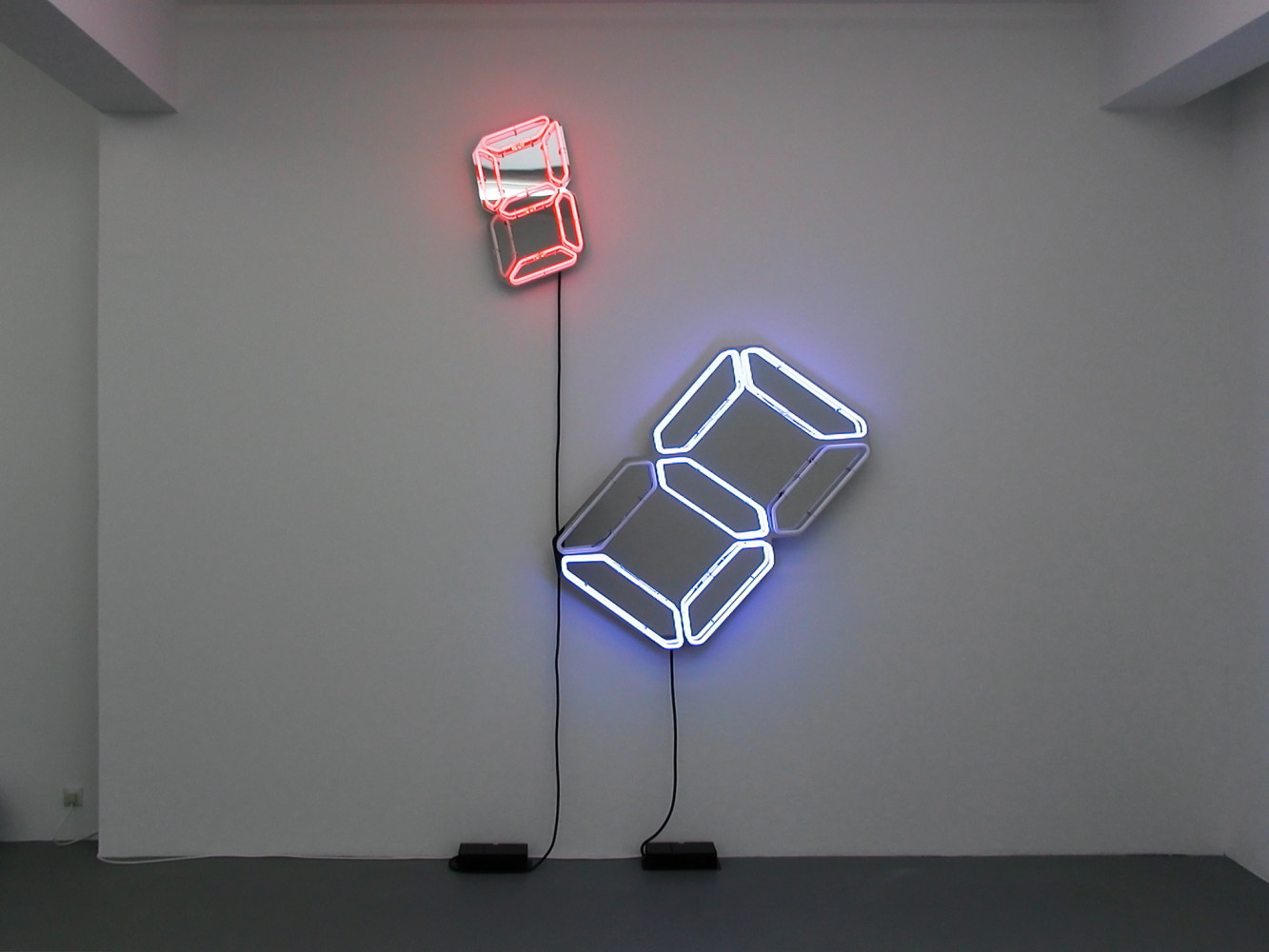 Tatsuo Miyajima, ‘Counter me on’, Installationsansicht, Buchmann Galerie Köln, 2004