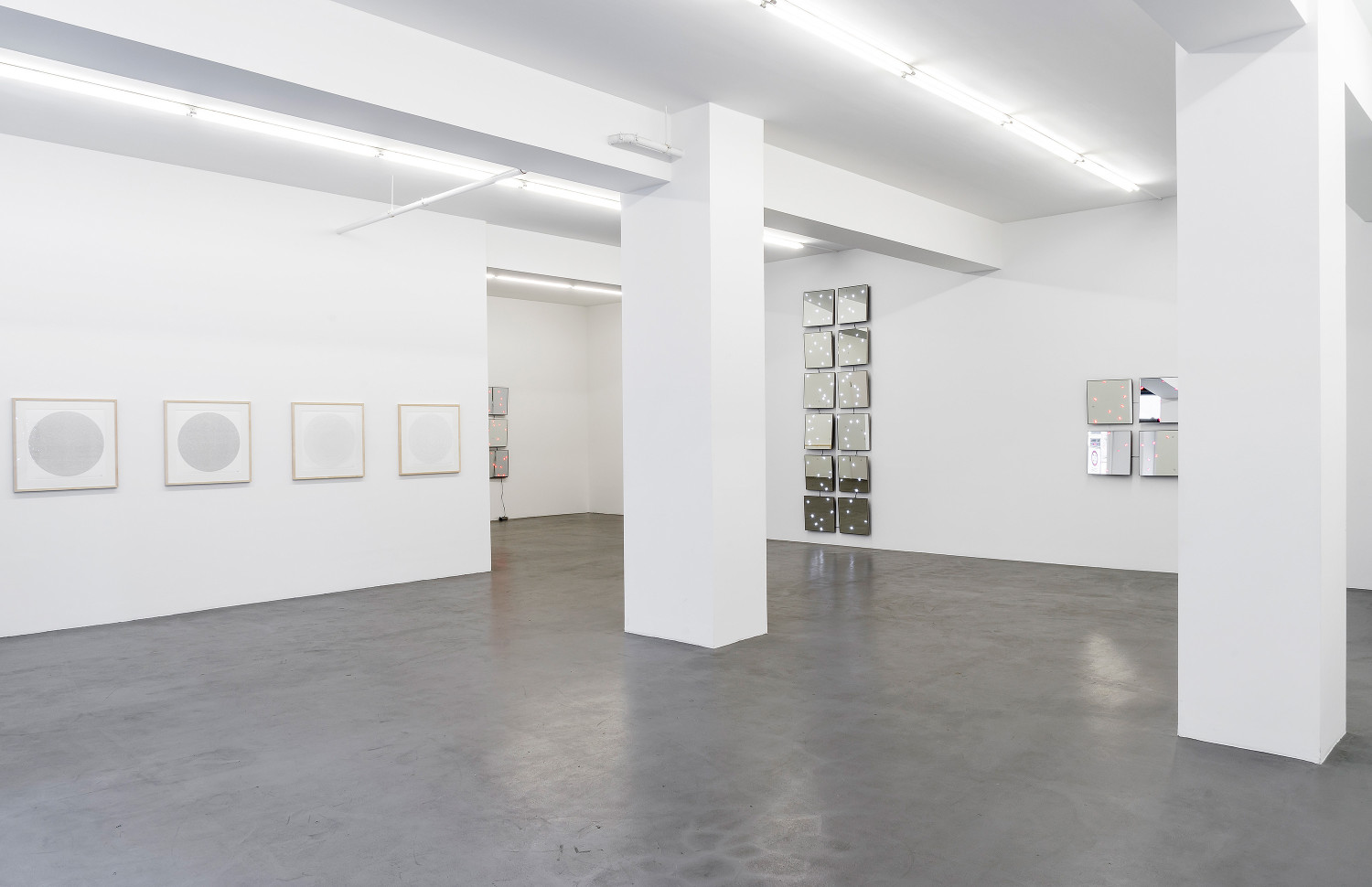 Tatsuo Miyajima, Installationsansicht, Buchmann Galerie, 2017