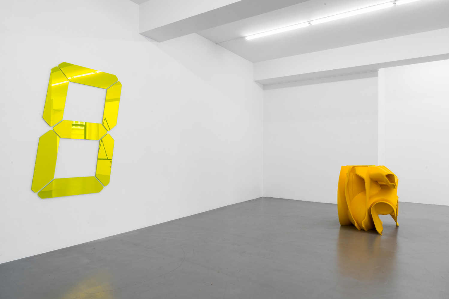 Tony Cragg, Tatsuo Miyajima, Installation view, Buchmann Galerie, 2020