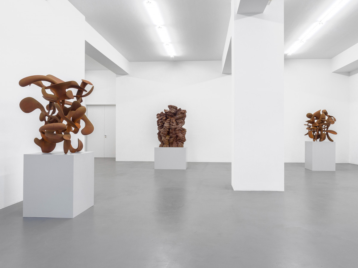Exhibition view of Tony Cragg's exhibition in the Buchmann Galerie 2018