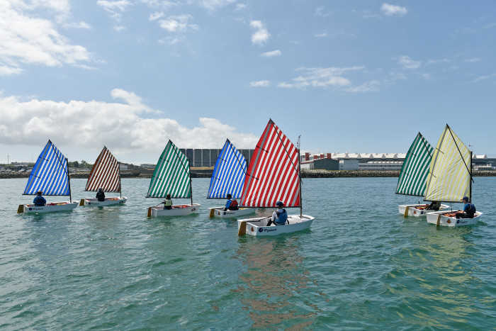 Daniel Buren, ‘Voile/Toile - Toile/Voile’, Photo-souvenir : Voile/Toile - Toile/Voile, travail situé, 1975, Cherbourg-en-Cotentin, 23 juin 2024. Détail ODB-ADAGP Paris - photo : Philippe Lebruman