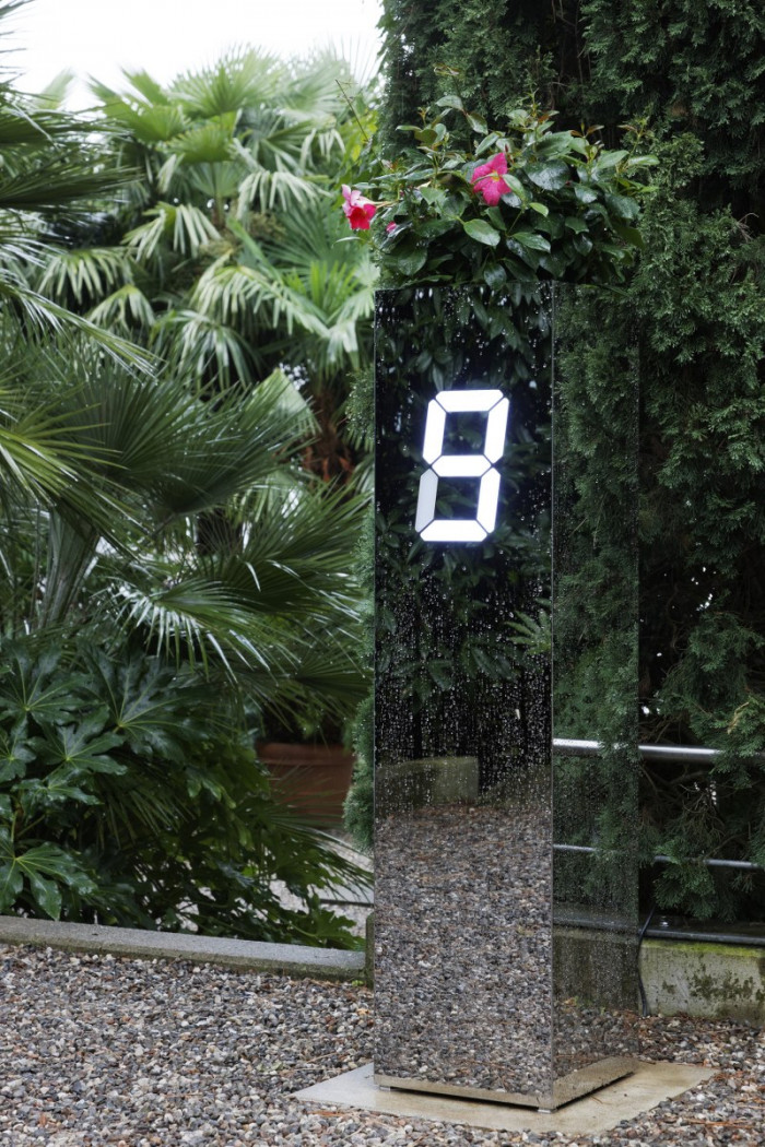 Tatsuo Miyajima, ‘Counter Flowerpot no. 1’, 2015, Light emitting diode, IC, Acrylic plate, electric wire, stainless mirror, one 22 h white color LED