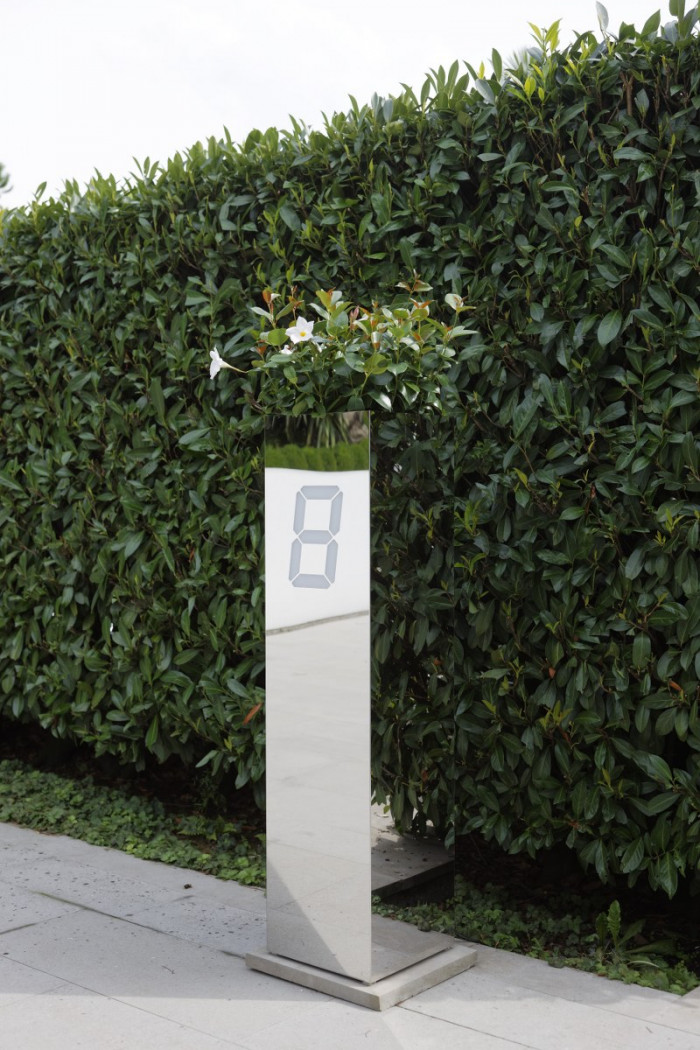 Tatsuo Miyajima, ‘Counter Flowerpot no. 2’, 2015, Light emitting diode, IC, Acrylic plate, electric wire, stainless mirror, one 22 cm h white color LED