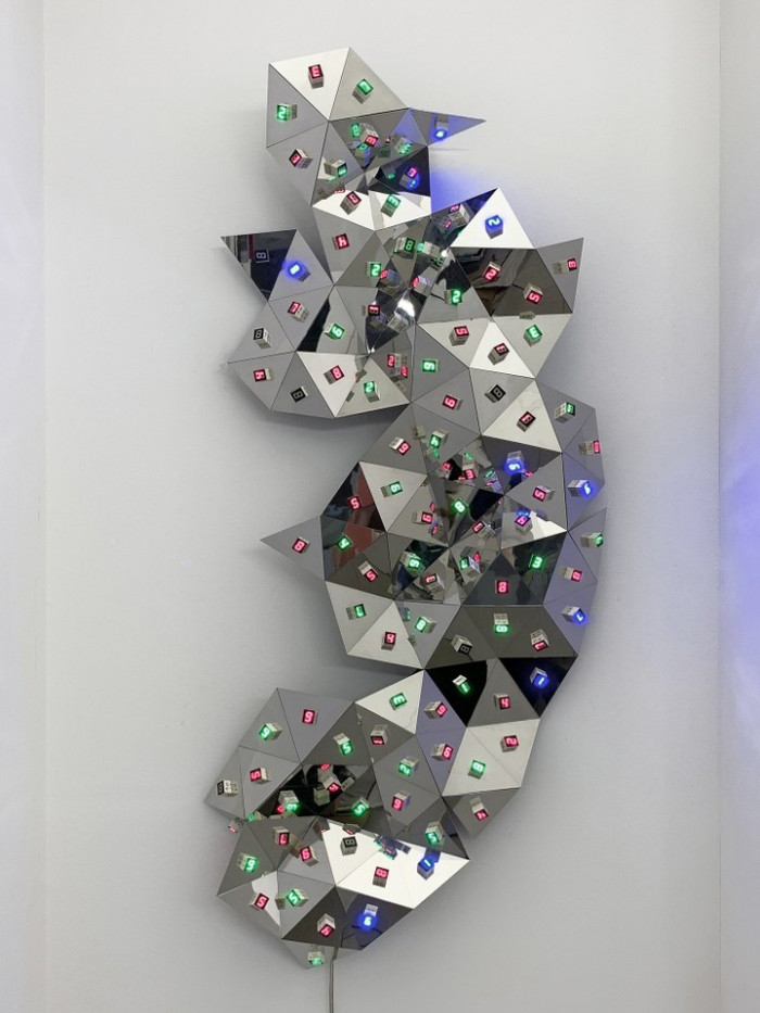 Tatsuo Miyajima, ‘Diamond in You, n.19 detail’, 2010, 105 LED (53 red, 11 blue, 41 green), IC, stainless mirror, iron, electric wire